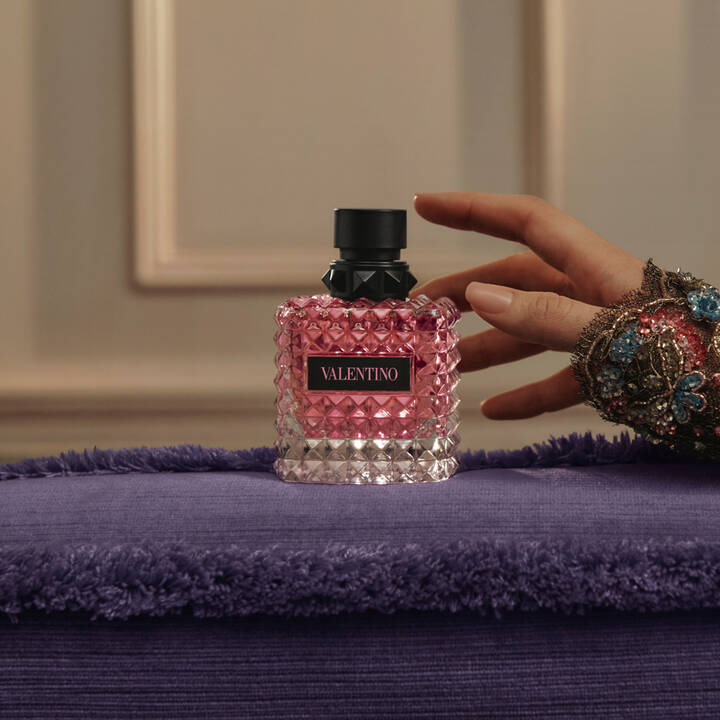 Valentino Donna Born In Roma