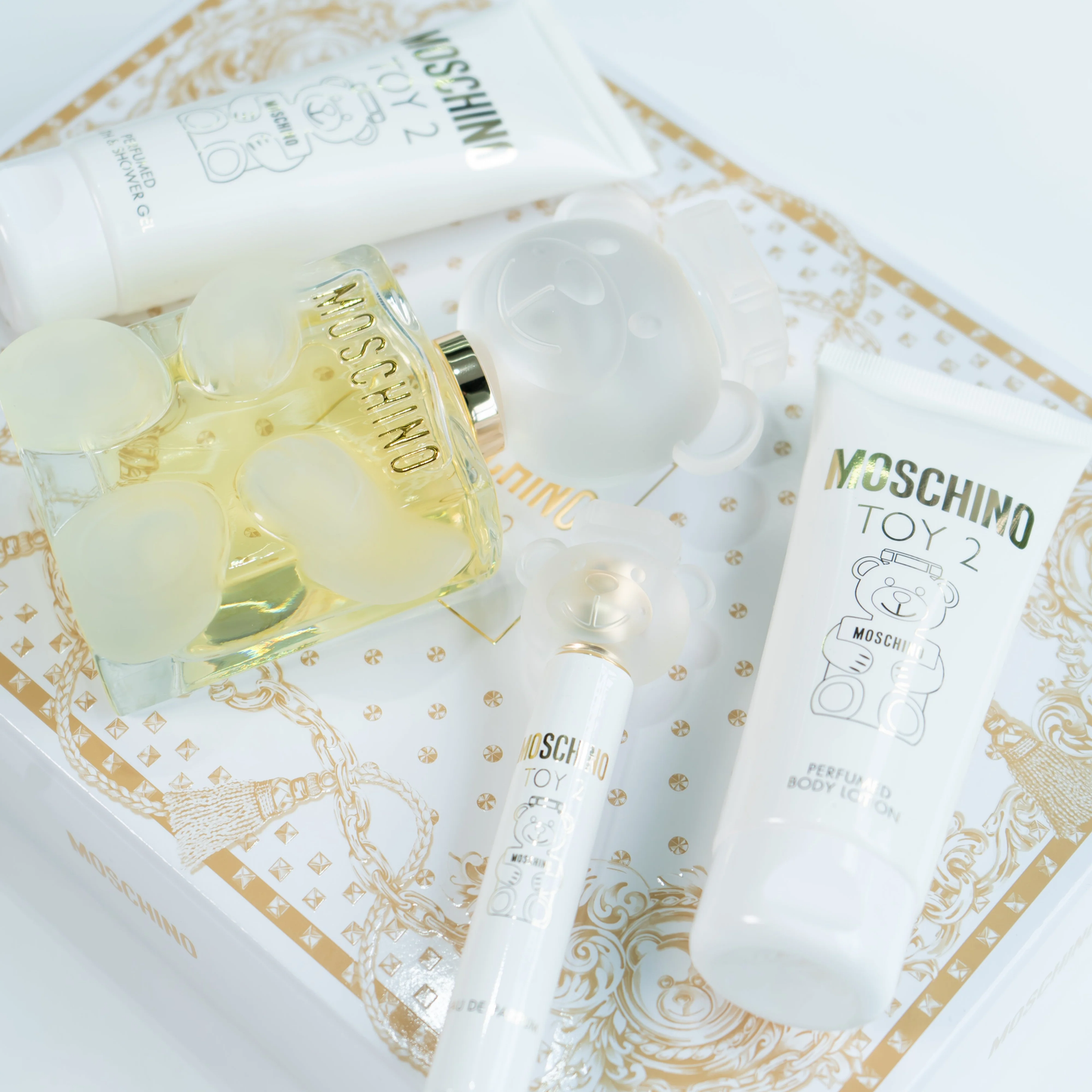 Moschino Toy 2 Set de Regalo 4 Pcs 100 ml + 100 ml + 100 ml + 10 ml